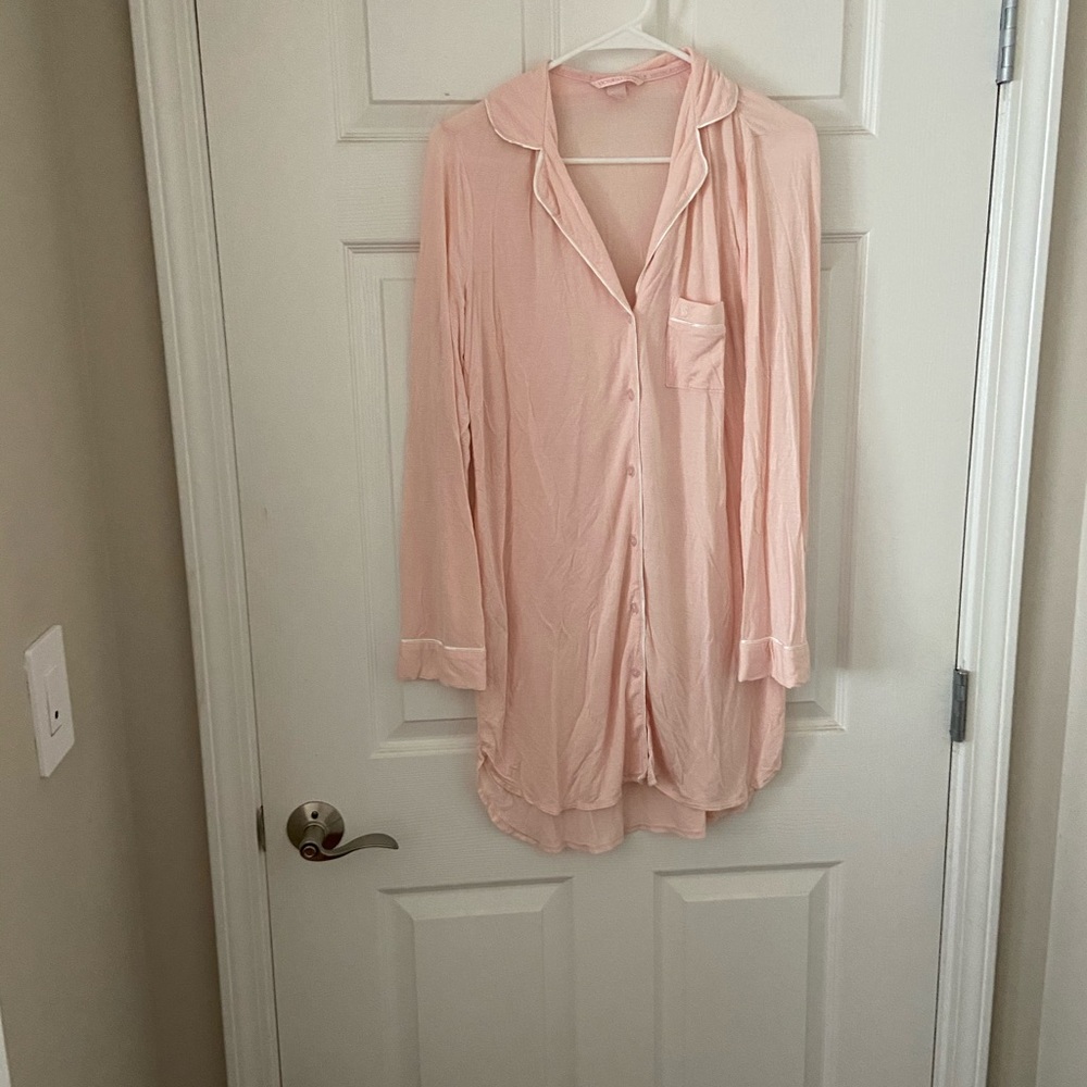 COPY - Victoria’s Secret Sleep Shirt